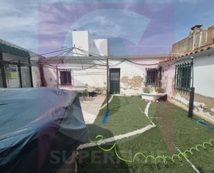 Exterior view of House or chalet for sale in Badajoz Capital  with Air Conditioner, Heating and Parquet flooring