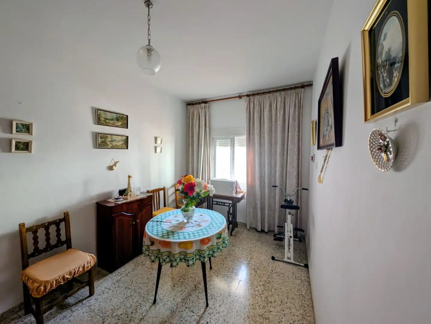 Menjador de Casa o xalet en venda en Loja amb Terrassa, Traster i Balcó