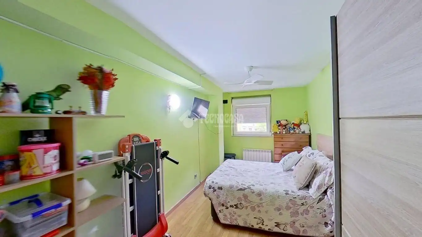 Bedroom of Flat for sale in Manresa