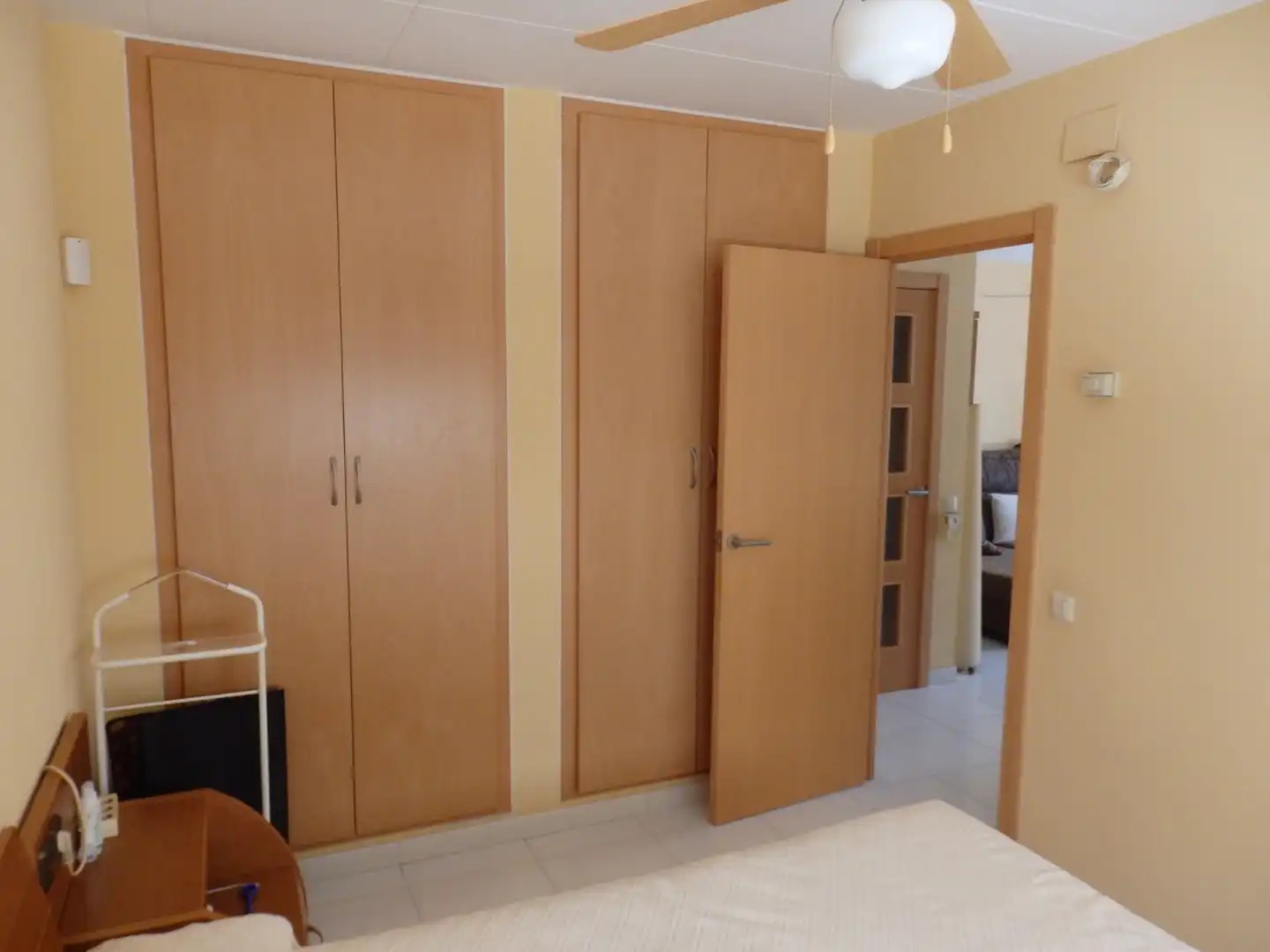 Schlafzimmer von Erdgeschoss zum Verkauf in Mont-roig del Camp mit Klimaanlage, Privatgarten und Terrasse