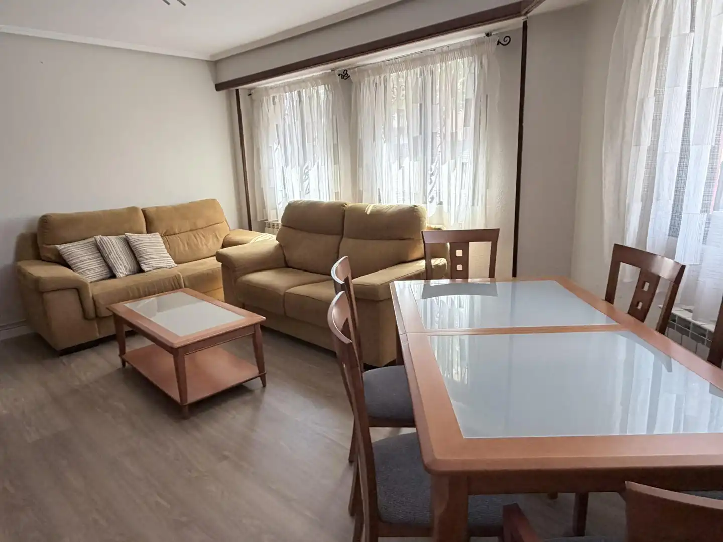 Wohnzimmer von Wohnung zur Miete in Zaragoza mit Klimaanlage, Heizung und Terrasse