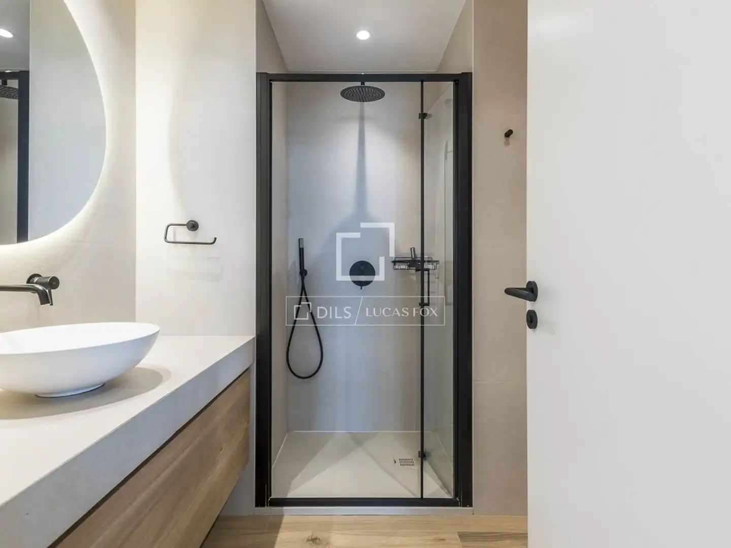 Baño de Piso en venta en Barcelona con Aire acondicionado, Calefacción y Parquet