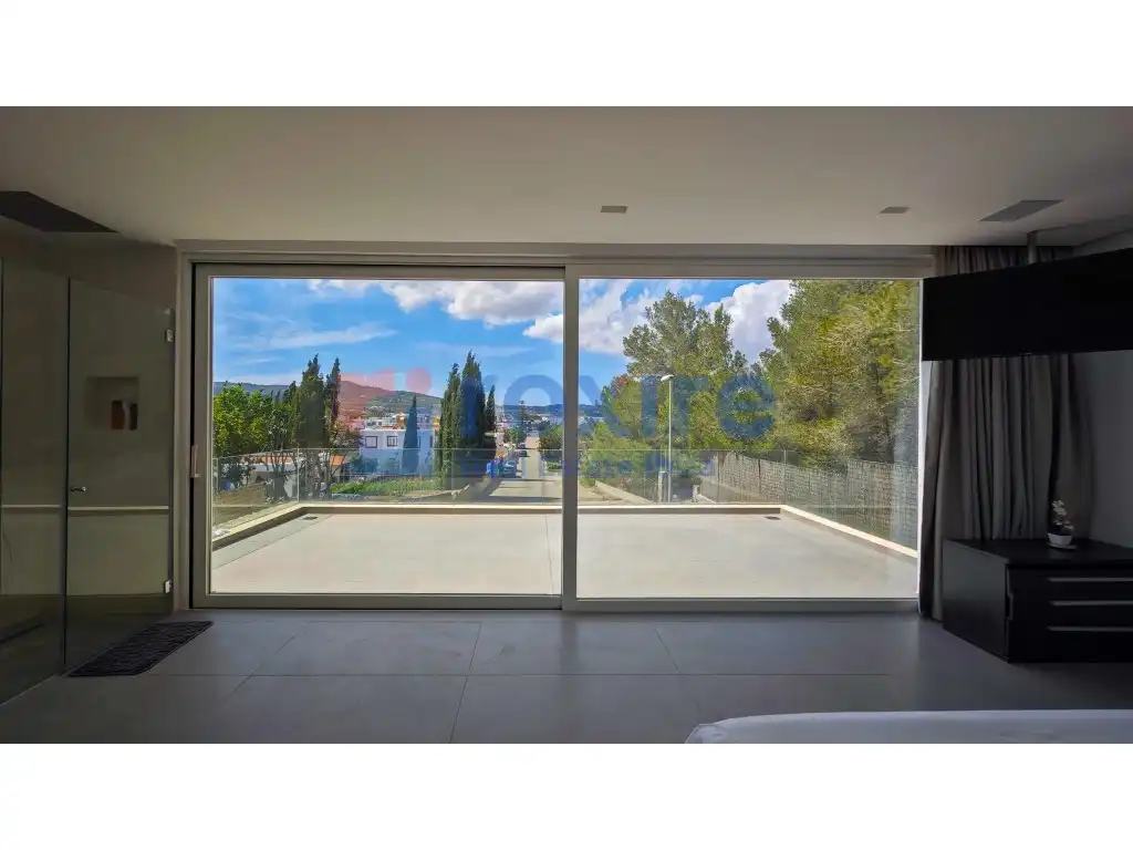 Terrassa de Casa o xalet en venda en Santa Eulària des Riu amb Aire condicionat, Jardí privat i Terrassa
