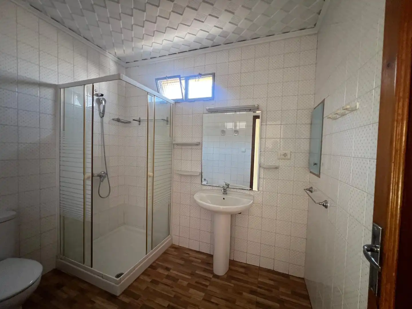Baño de Piso de alquiler en La Font d'en Carròs con Terraza y Amueblado