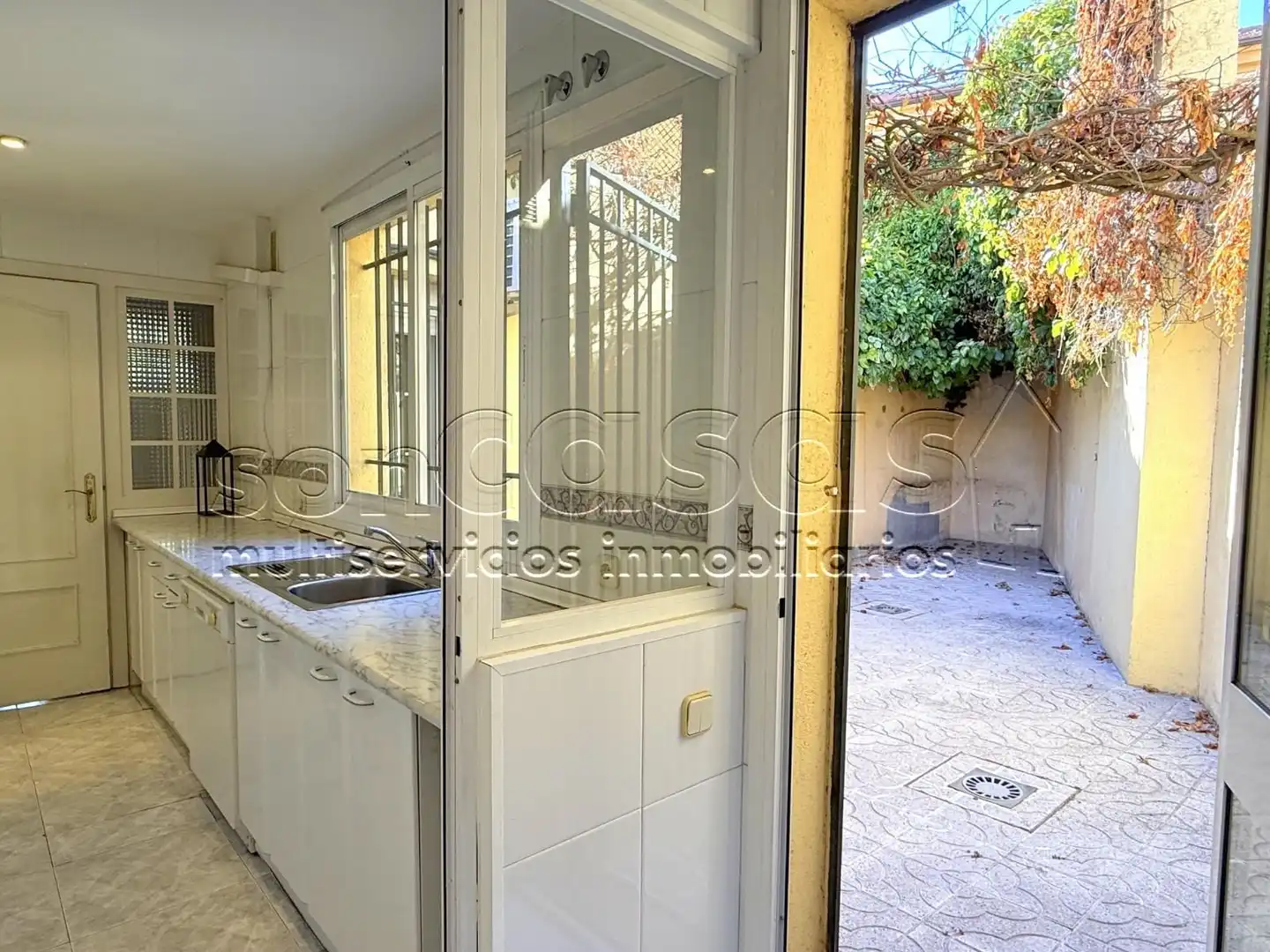 Casa adosada en venta en El Viso