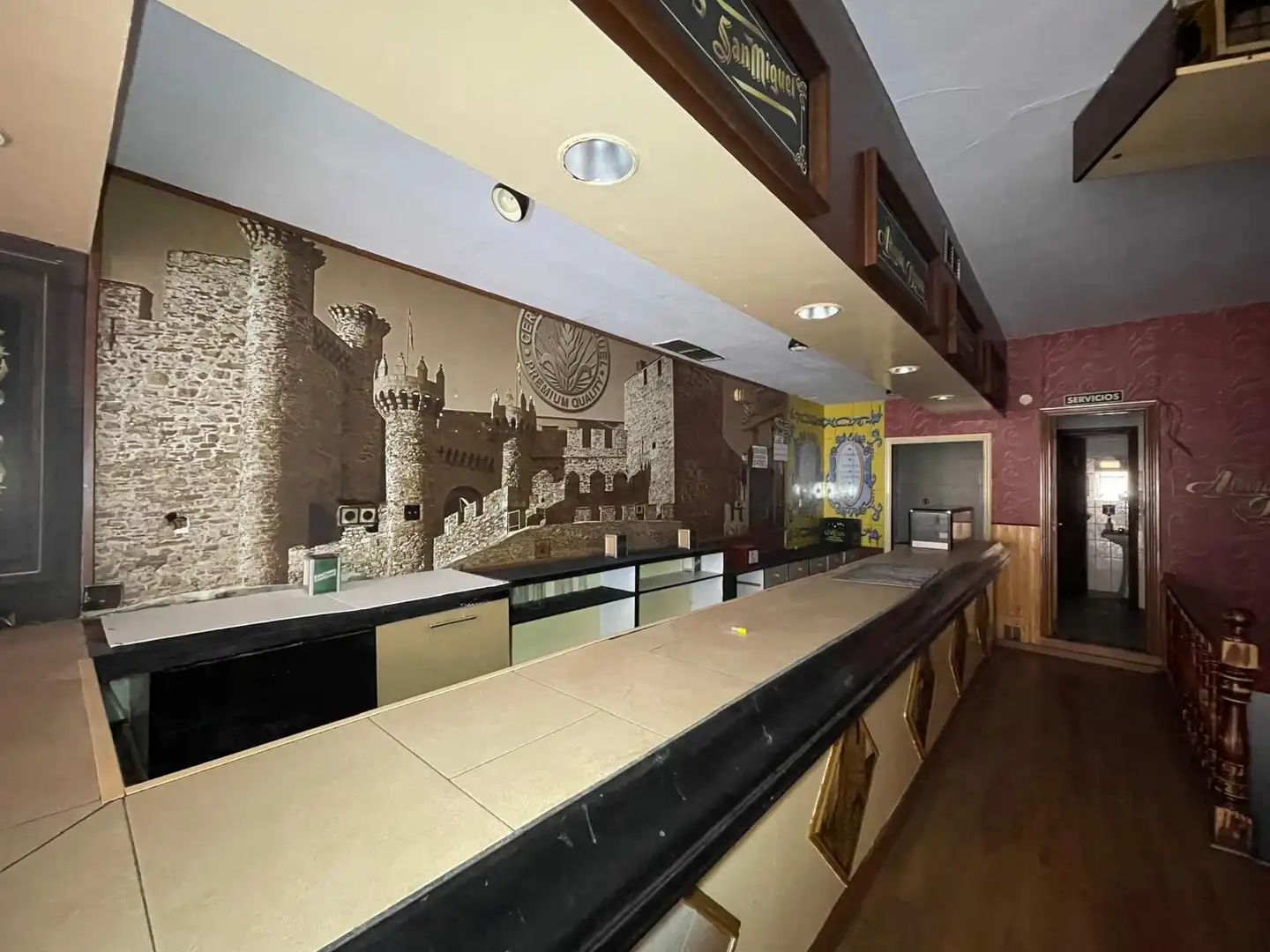 Local en venta en Ponferrada con Aire acondicionado