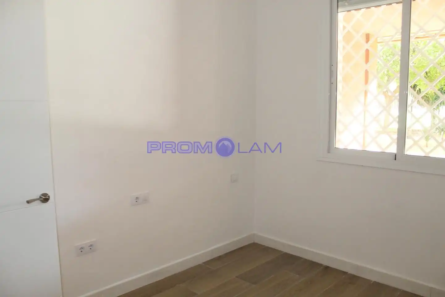 Habitación de Planta baja en venta en Sevilla