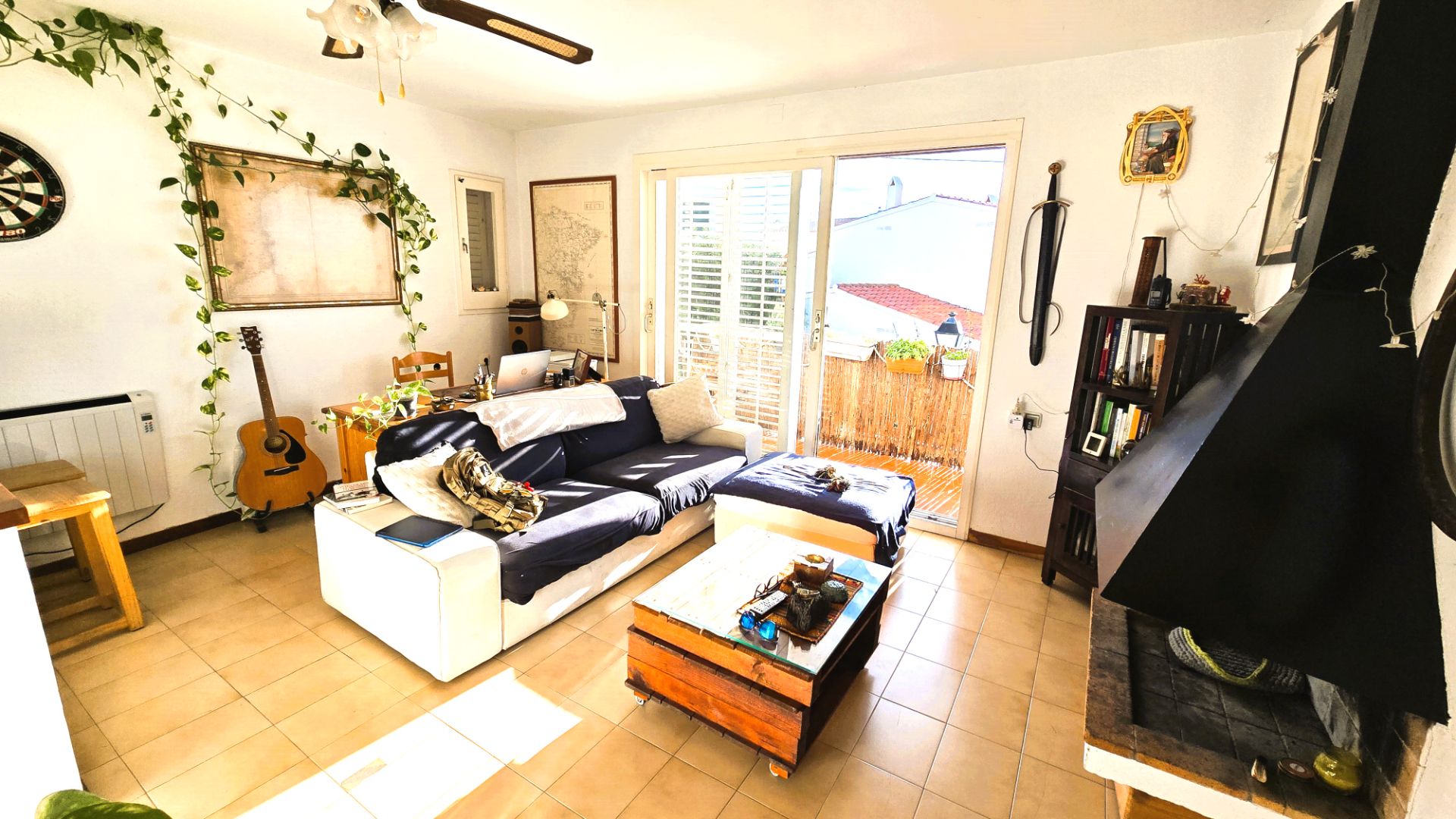 Sala d'estar de Apartament en venda en Cadaqués amb Balcó