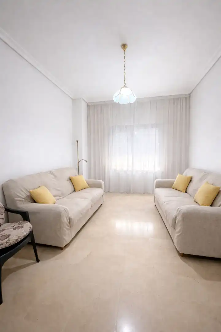Sala d'estar de Casa adosada en venda en Murcia amb Aire condicionat, Terrassa i Traster