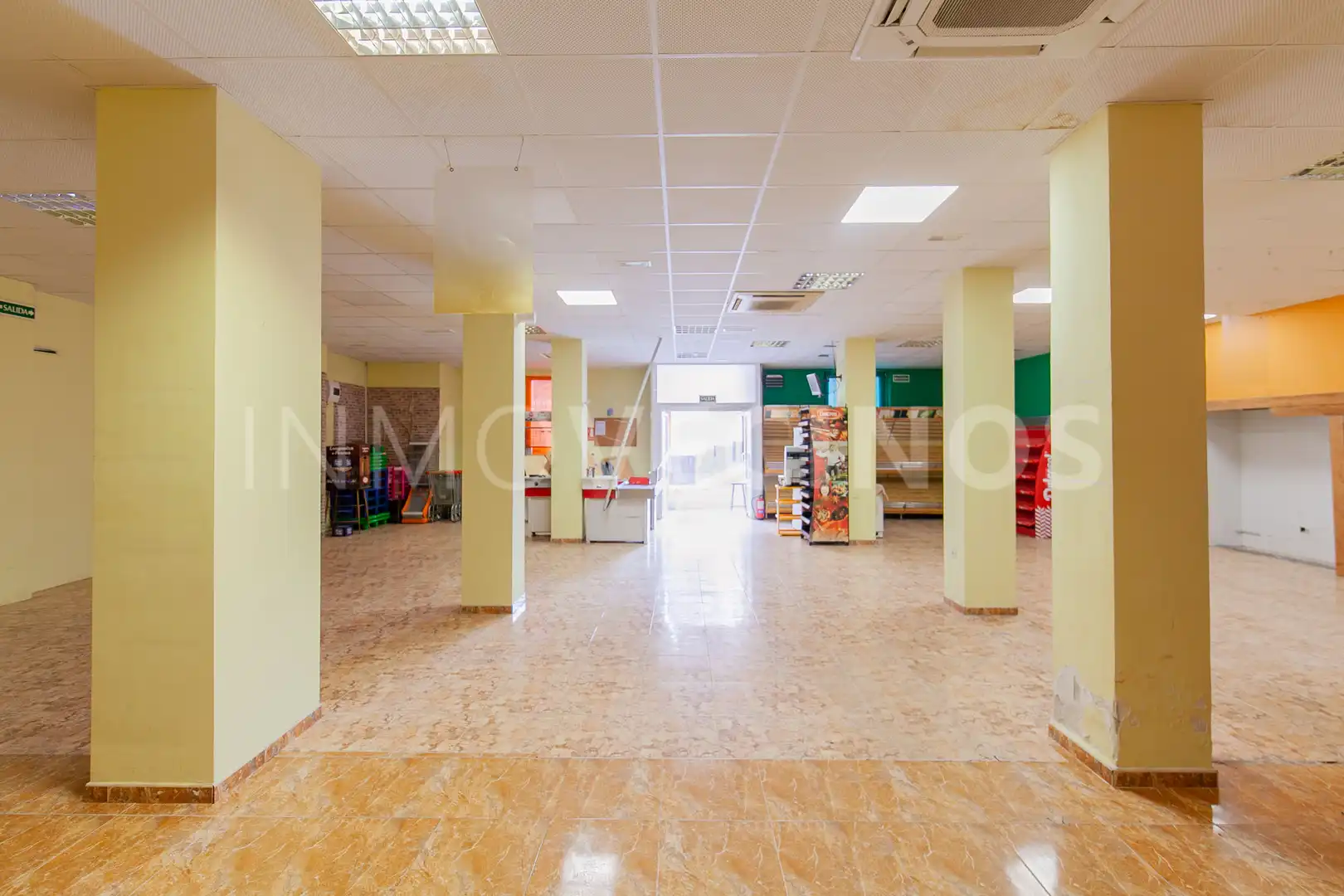 Local en venta en Antella