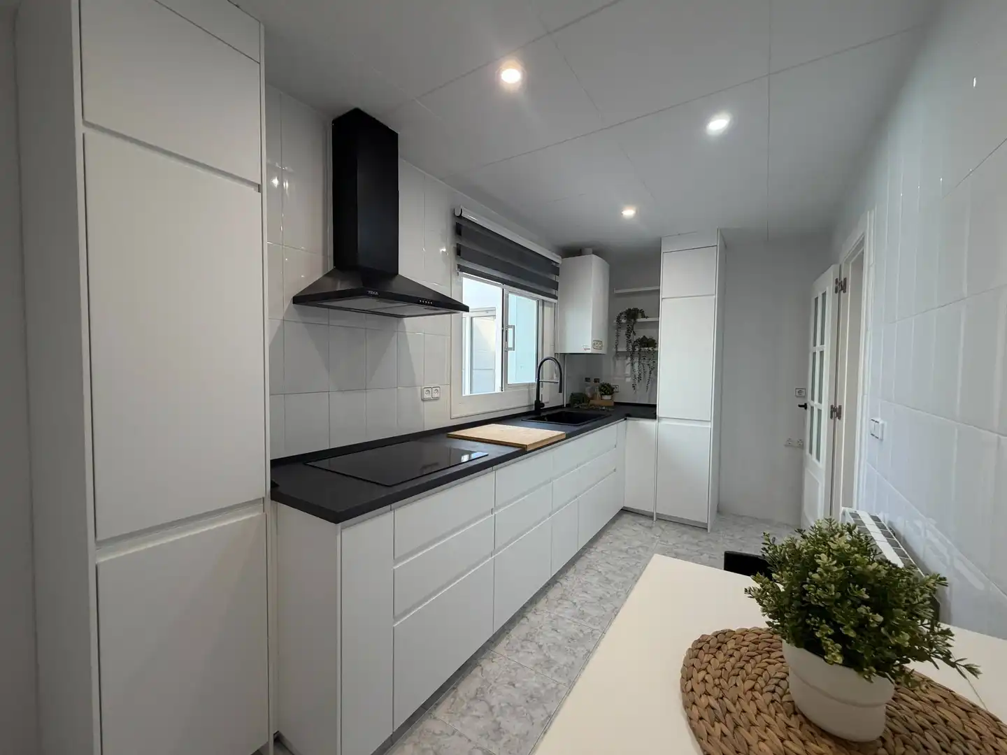 Cocina de Apartamento en venta en Roses con Balcón