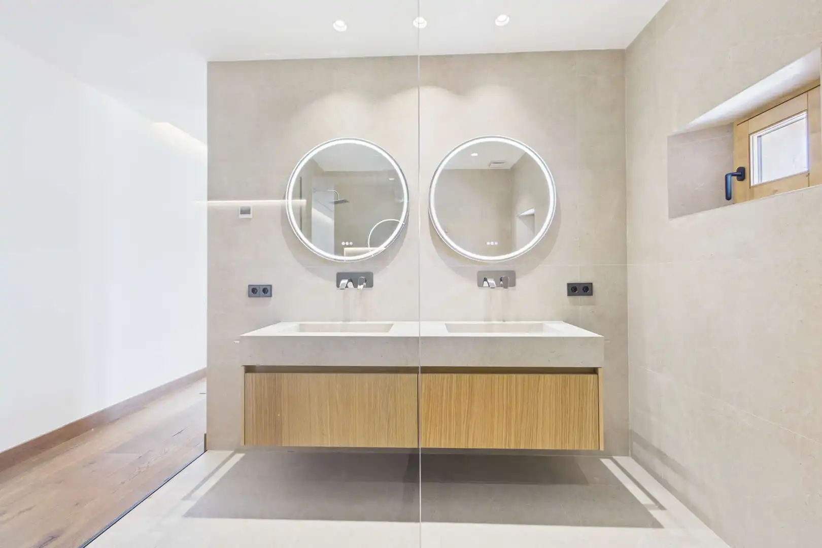 Bathroom of Country homes for sale in Capdepera  with Air Conditioner, Heating and Parquet flooring