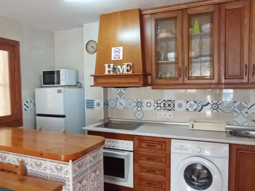 Küche von Wohnung zur Miete in Torrevieja mit Klimaanlage und Schwimmbad