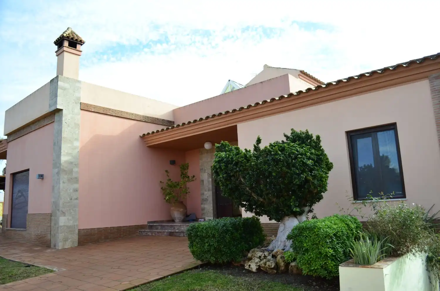 Exterior view of Houses for sale in Arcos de la Frontera  with Terrace