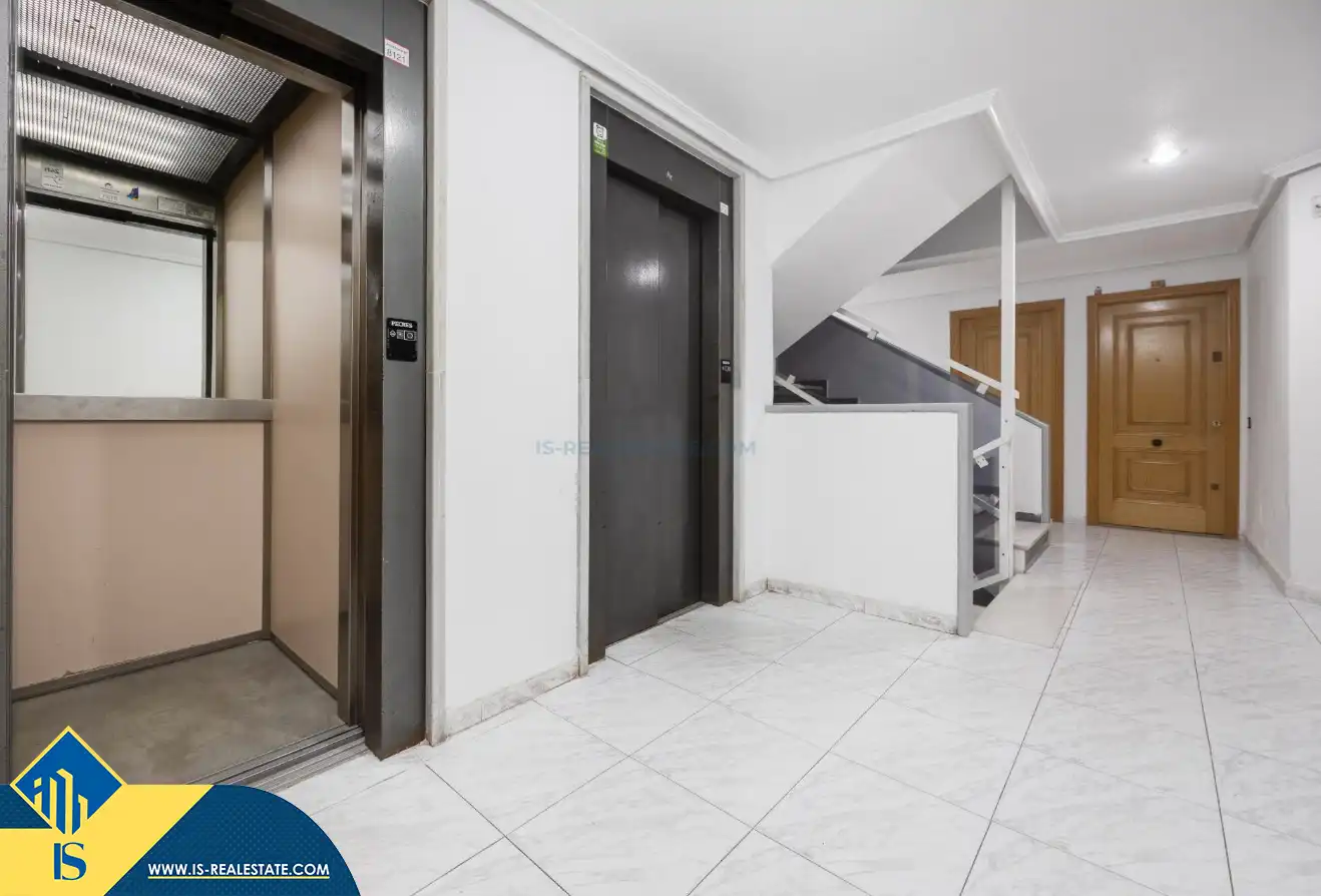 Apartament amb ascensor en venda a Playa de los Locos, imagen 27