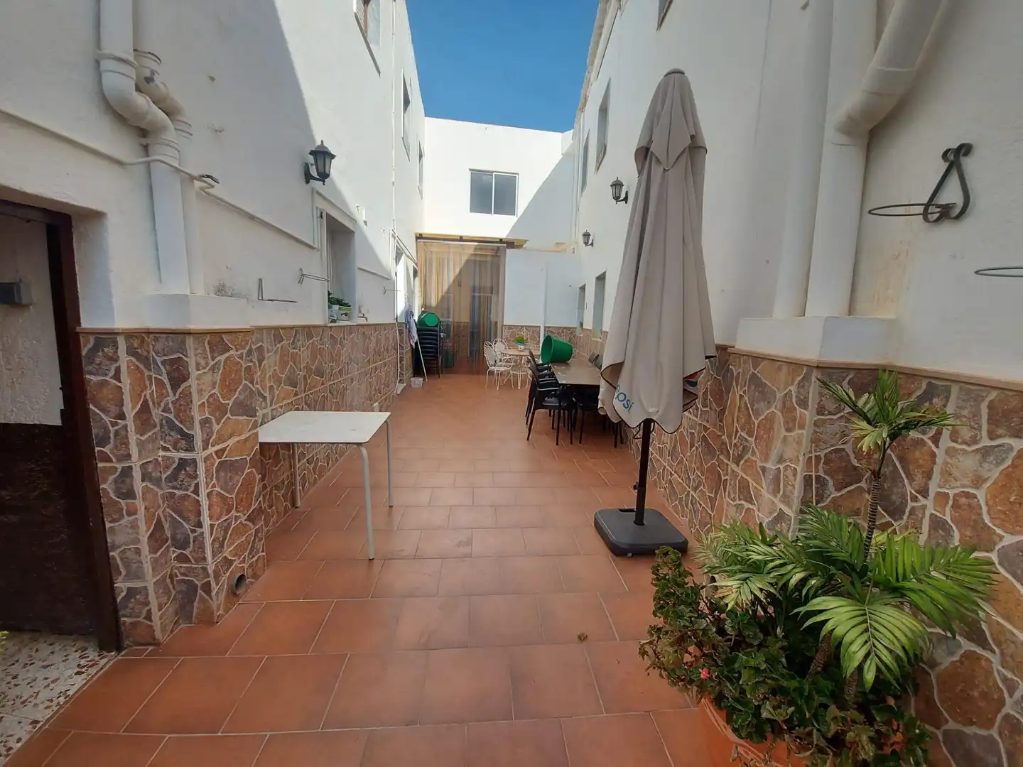 Edificio en venta en Dalías