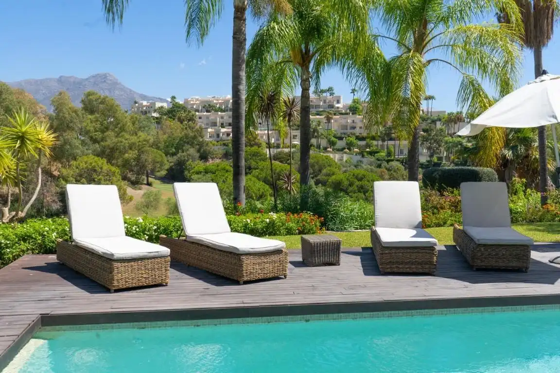 Chalet con piscina en venta en La Quinta, imagen 38