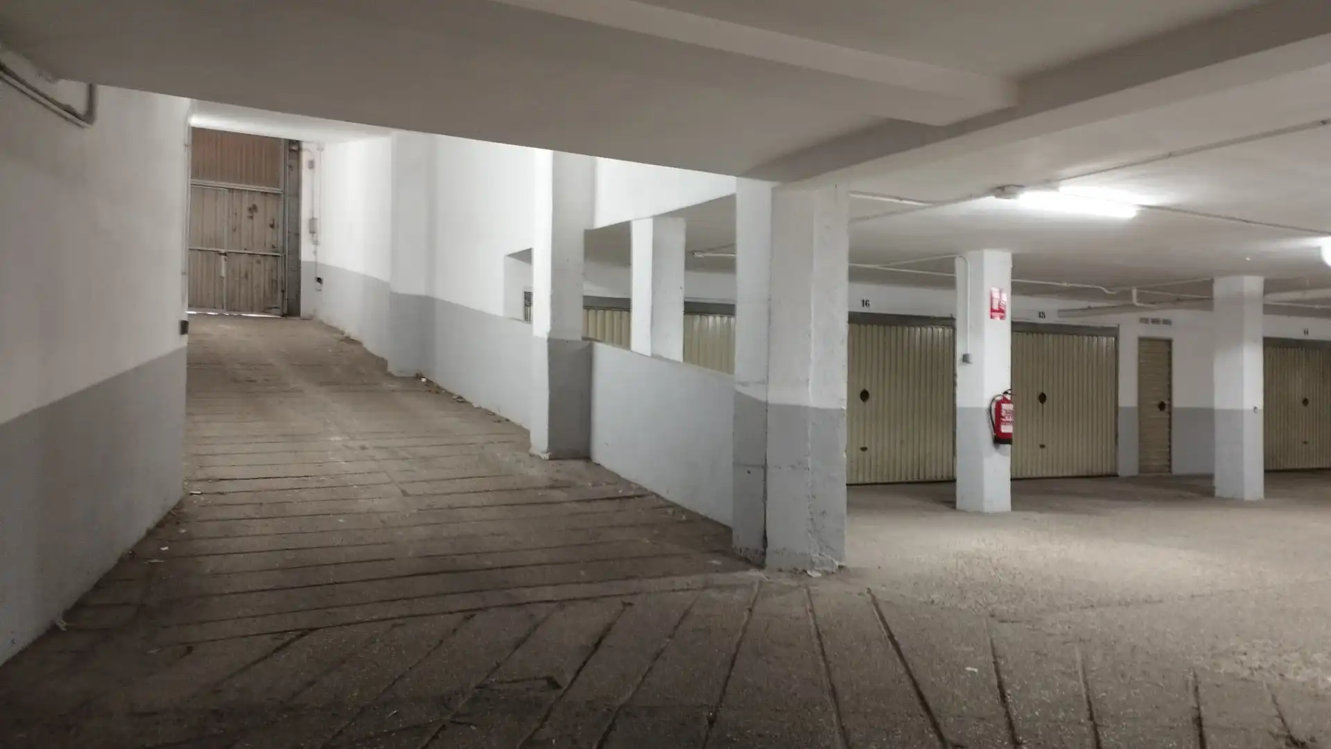 Einzelparkplatz zum Verkauf in Calle de Rave 9, imagen 4