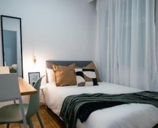 Bedroom of Apartment to share in  Madrid Capital