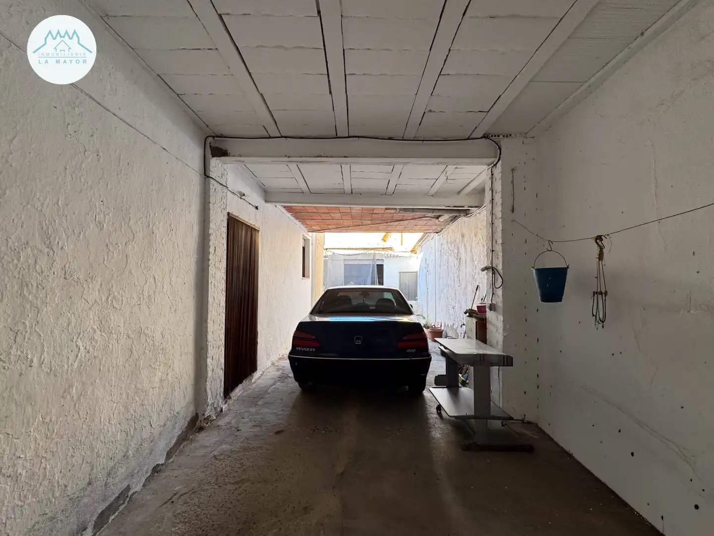 Parking of Houses for sale in Carrión de Calatrava  with Air Conditioner, Terrace and Furnished