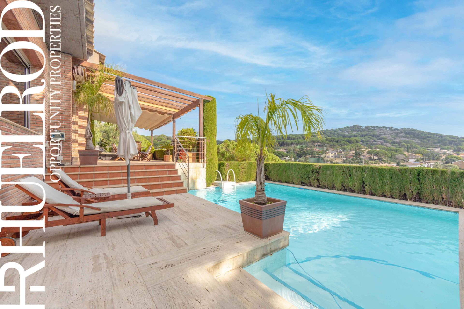 Piscina de Casa o xalet en venda en Cabrils amb Calefacció, Jardí privat i Traster