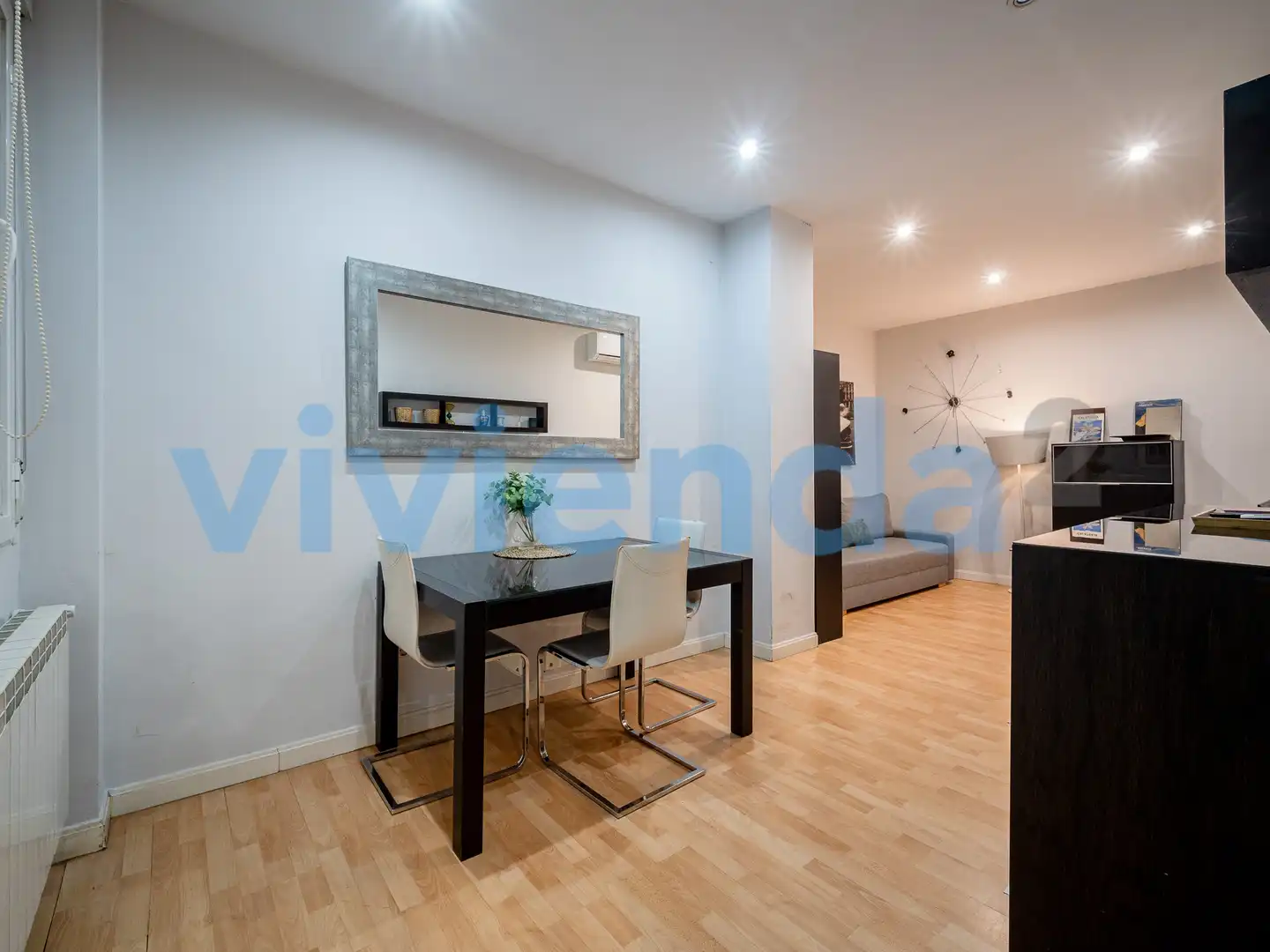 Living room of Flat for sale in Madrid  with Air Conditioner, Heating and Furnished