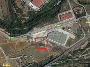 Terreno industrial en venta en Subirats