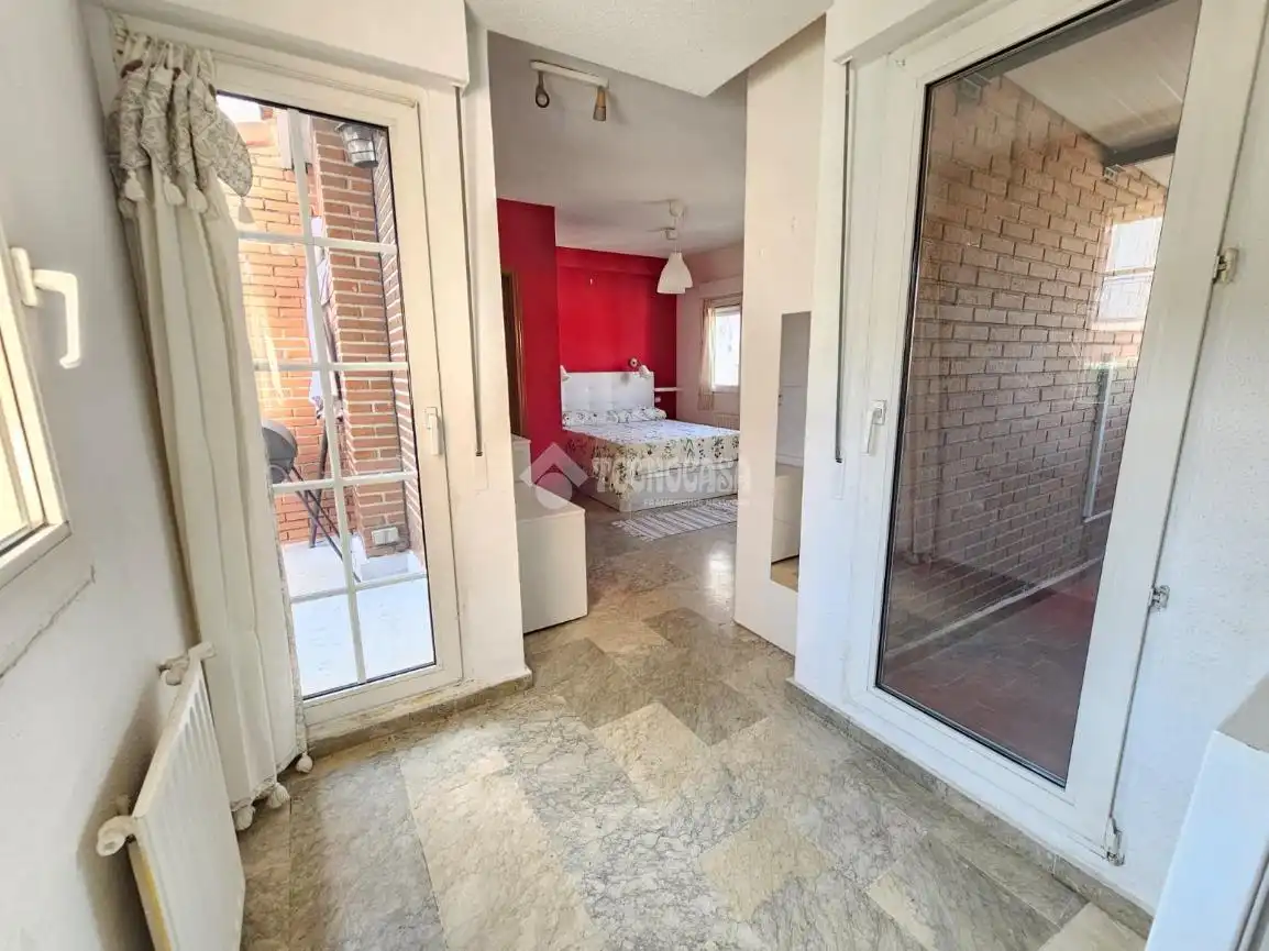 Dachboden zum Verkauf in Madrid mit Heizung, Terrasse und Balkon