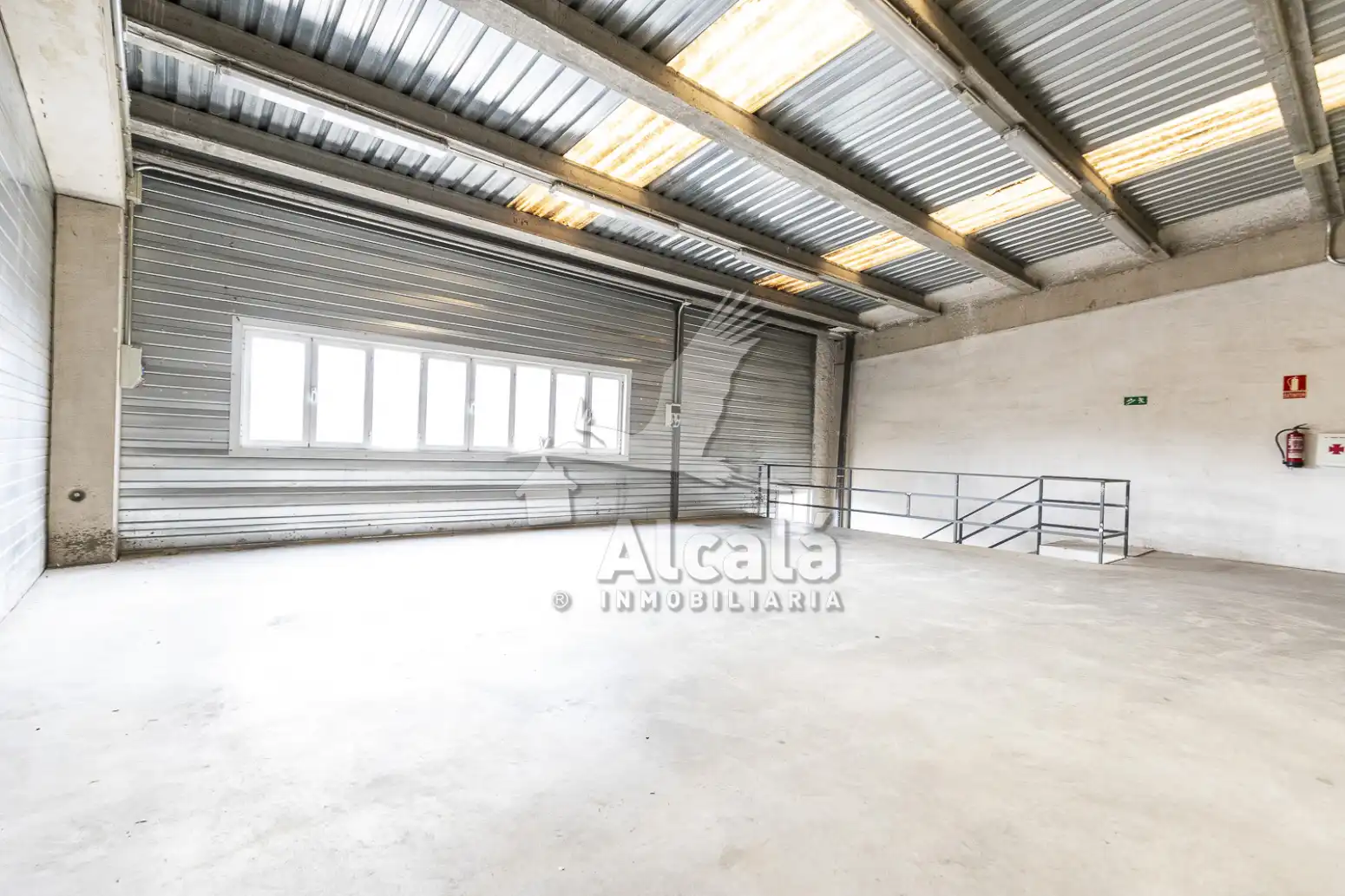 Industrial buildings for sale in Daganzo de Arriba, Madrid