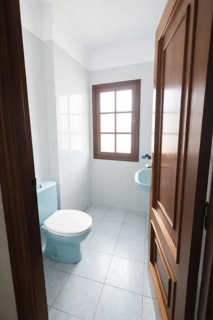 Badezimmer von Wohnung zur untervermieten in Santa Úrsula mit Heizung und Terrasse