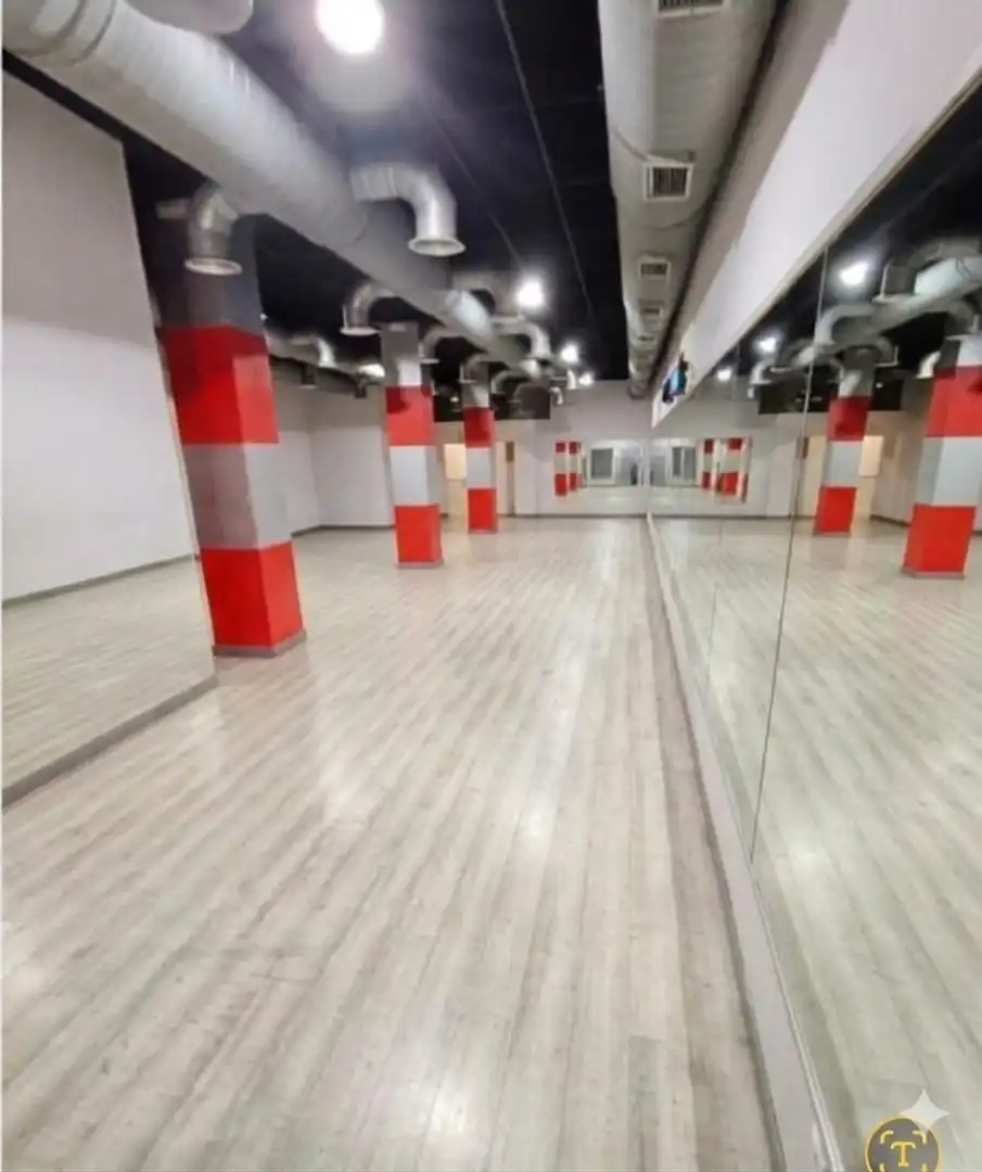 Commercial properties for rent in Toledo  with Air Conditioner, Heating and Parquet flooring