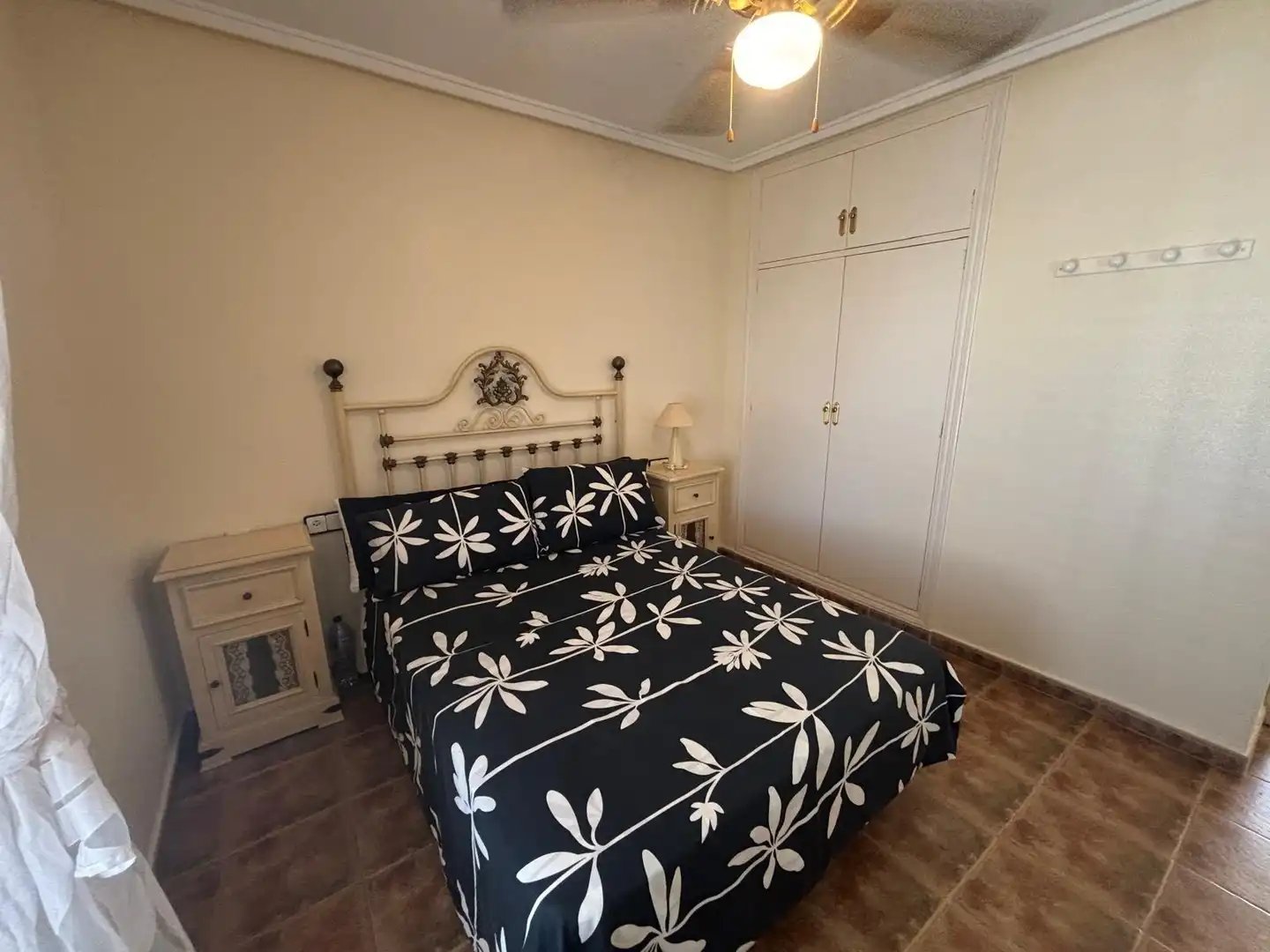Habitación de Casa o chalet en venta en Torrevieja con Terraza y Piscina comunitaria