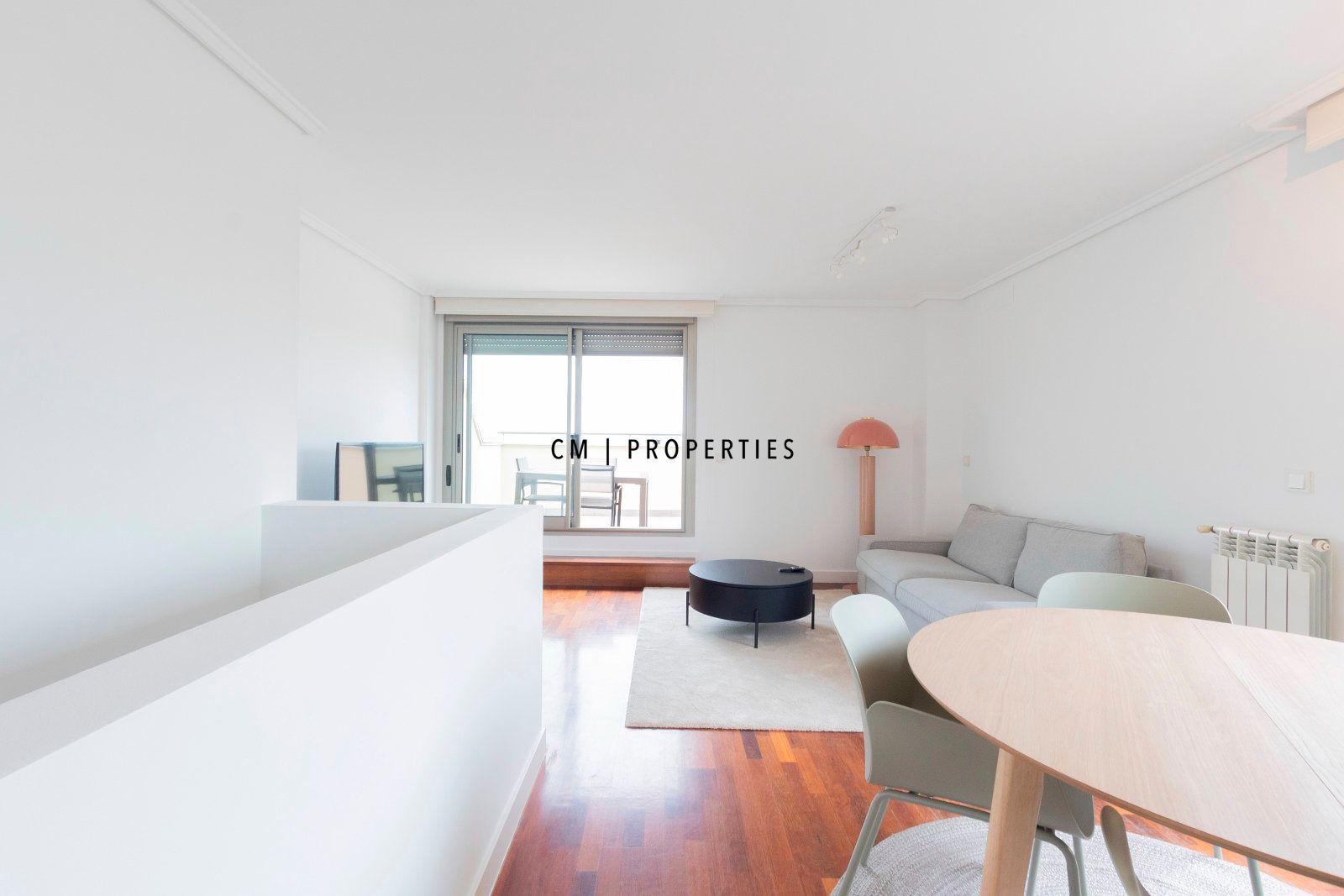 Living room of Duplex for sale in  Valencia Capital  with Air Conditioner, Heating and Parquet flooring