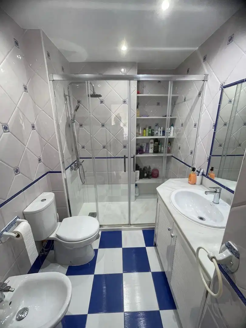Baño de Piso en venta en Algeciras