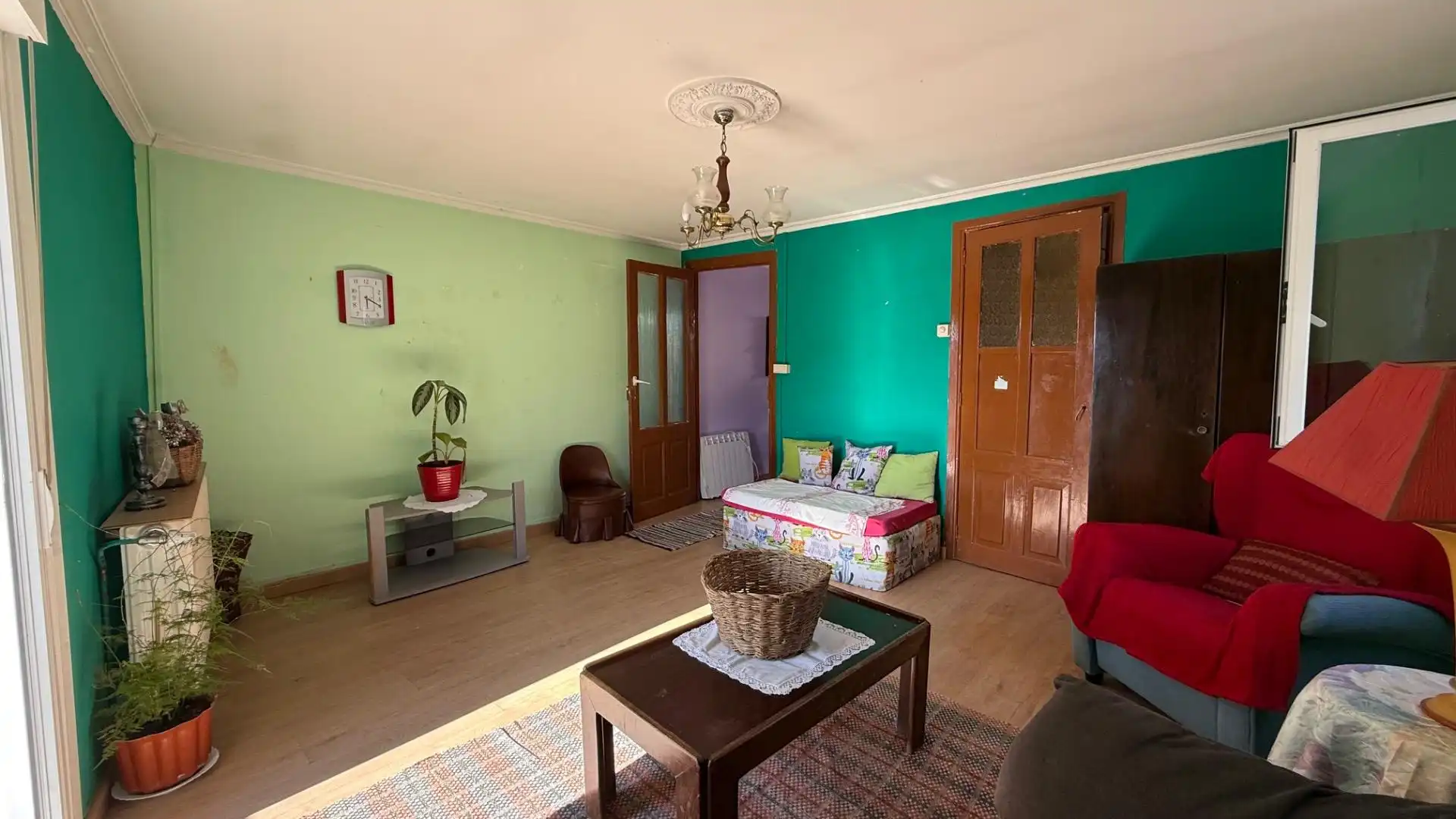 Sala de estar de Finca rústica en venta en Allariz con Jardín privado, Terraza y Amueblado
