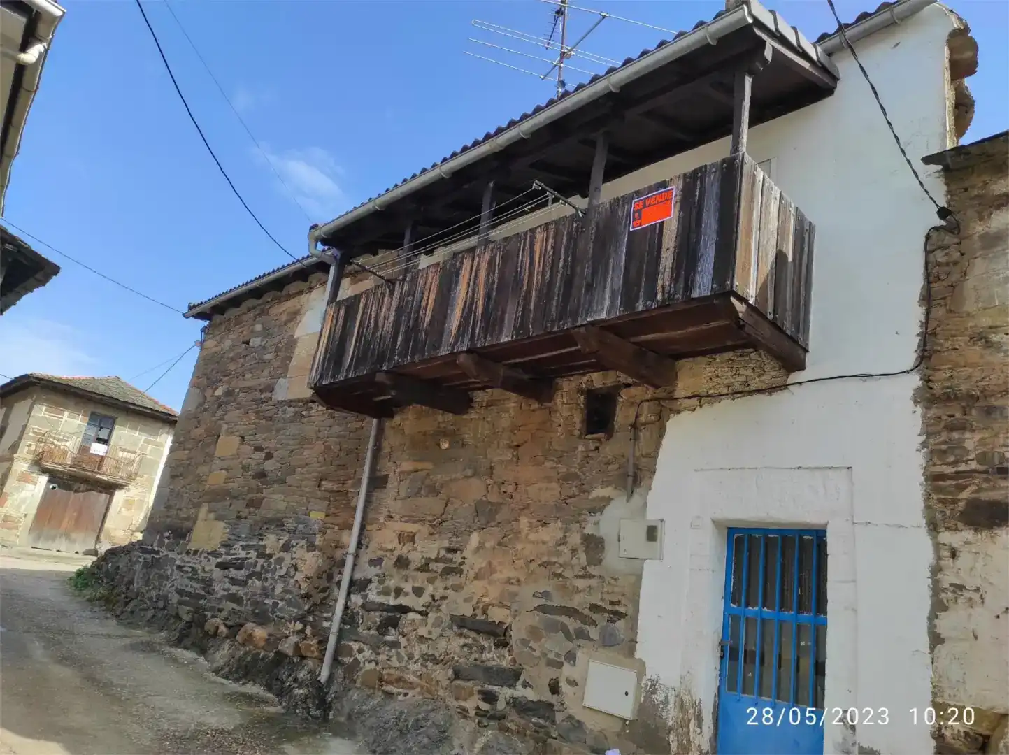 Vista exterior de Casa adosada en venda en Figueruela de Arriba, Zamora