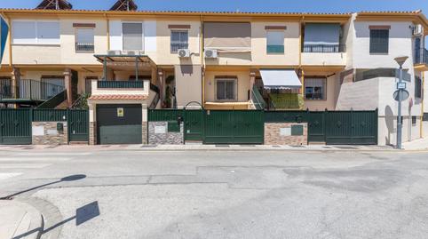 Foto 2 de Casa adosada en venta en Calle Calle Apolo, Ambroz, Vegas del Genil