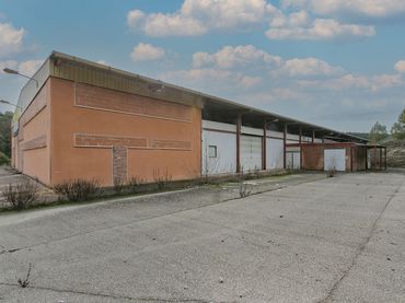 Nave industrielle à vendre à CM DE LES TERRES POLIGONO 14