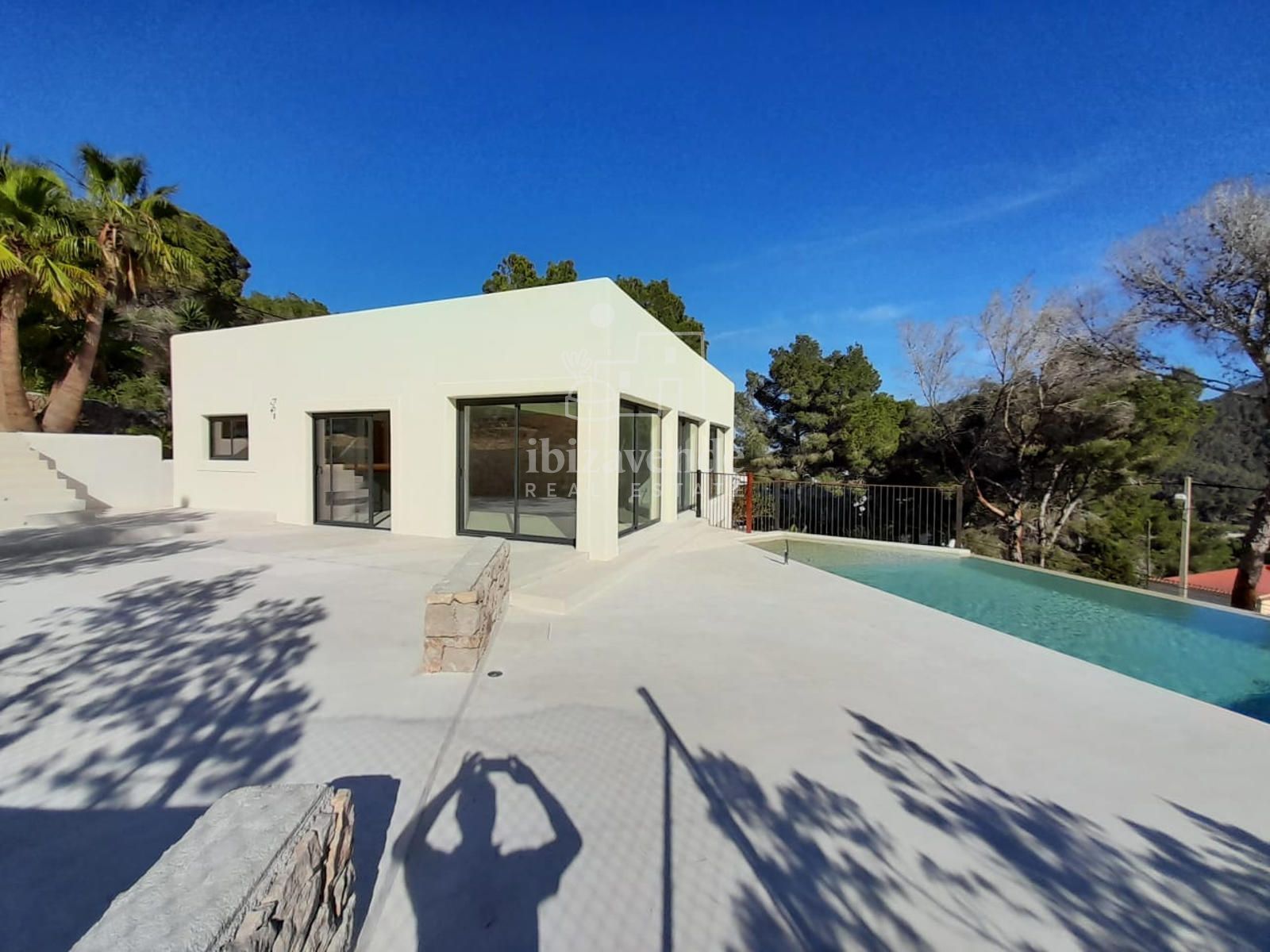 Vista exterior de Casa o xalet en venda en Santa Eulària des Riu amb Aire condicionat, Calefacció i Terrassa
