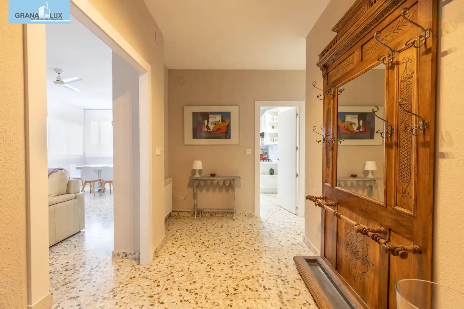 House with pool for sale in Avenida del Puente Nuevo, imagen 3