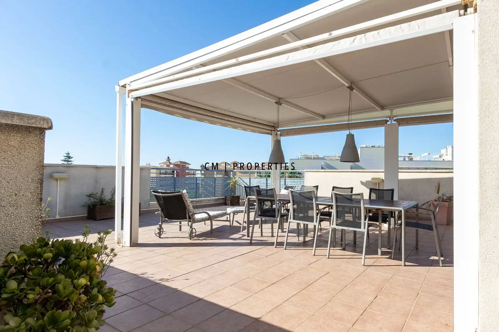 Terrasse von Dachboden zur Miete in Canet d'En Berenguer mit Klimaanlage, Heizung und Terrasse