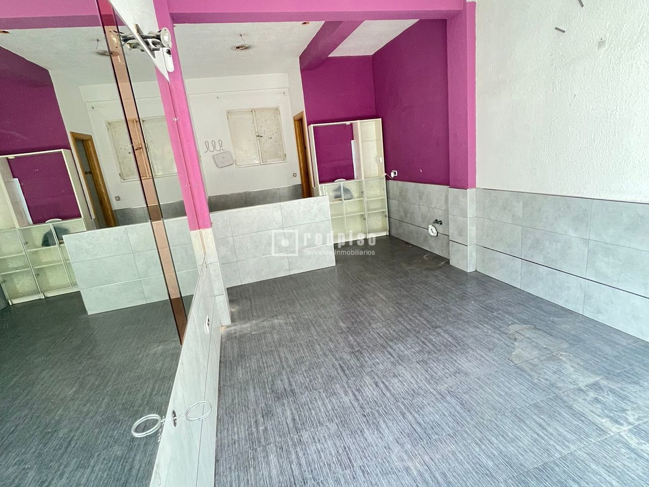 Habitación de Local en venta en Getafe