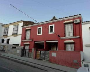 Vista exterior de Casa o xalet en venda en La Puebla de Cazalla