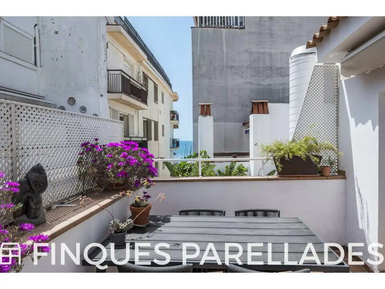 Terrasse von Dachboden zum Verkauf in Sitges mit Klimaanlage, Heizung und Terrasse