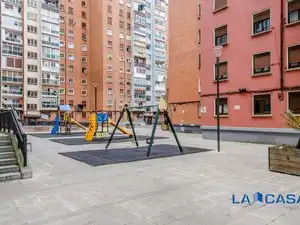 Parkplatz von Wohnung zum Verkauf in Bilbao  mit Heizung und Balkon