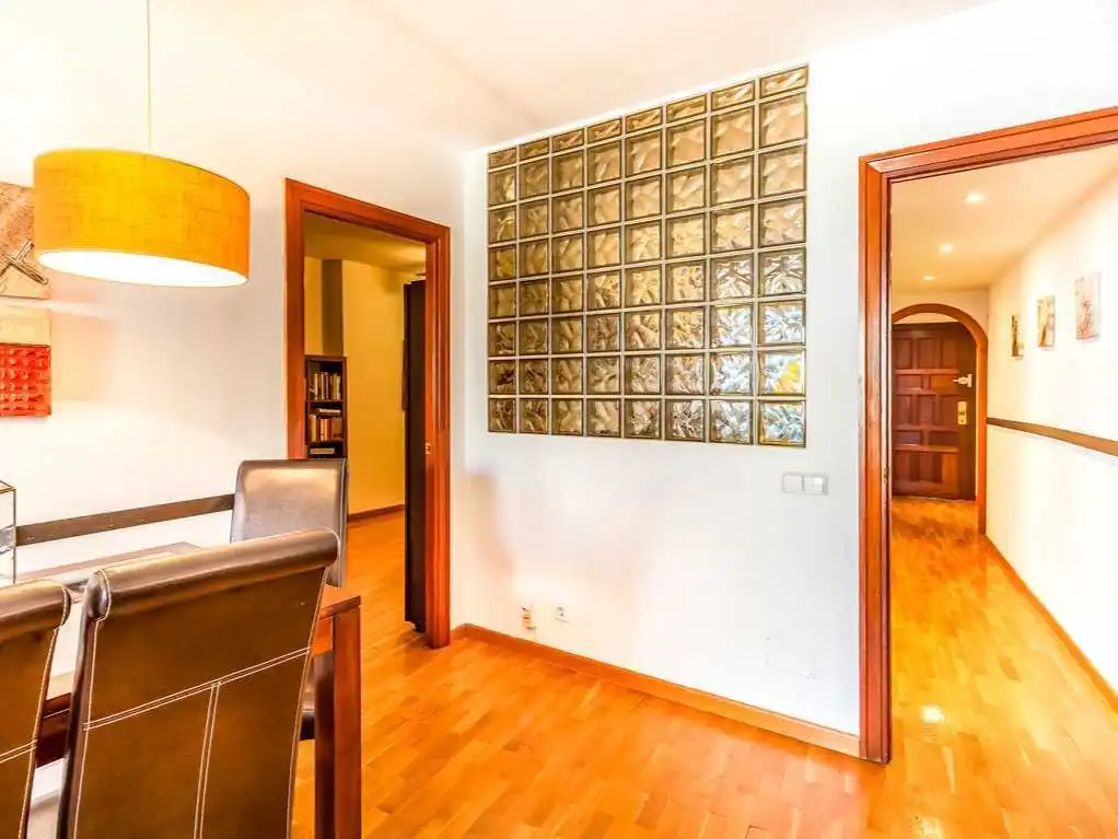 Piso en venta en  Palma de Mallorca con Aire acondicionado, Terraza y Piscina