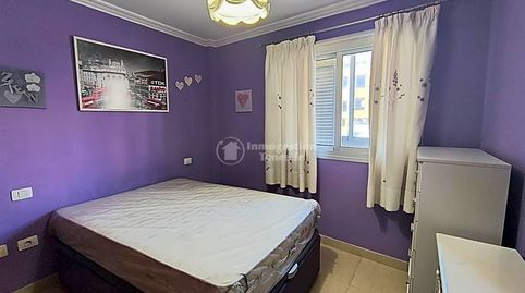 Foto 4 de Apartamento de alquiler en General Tf28, La Camella, Arona