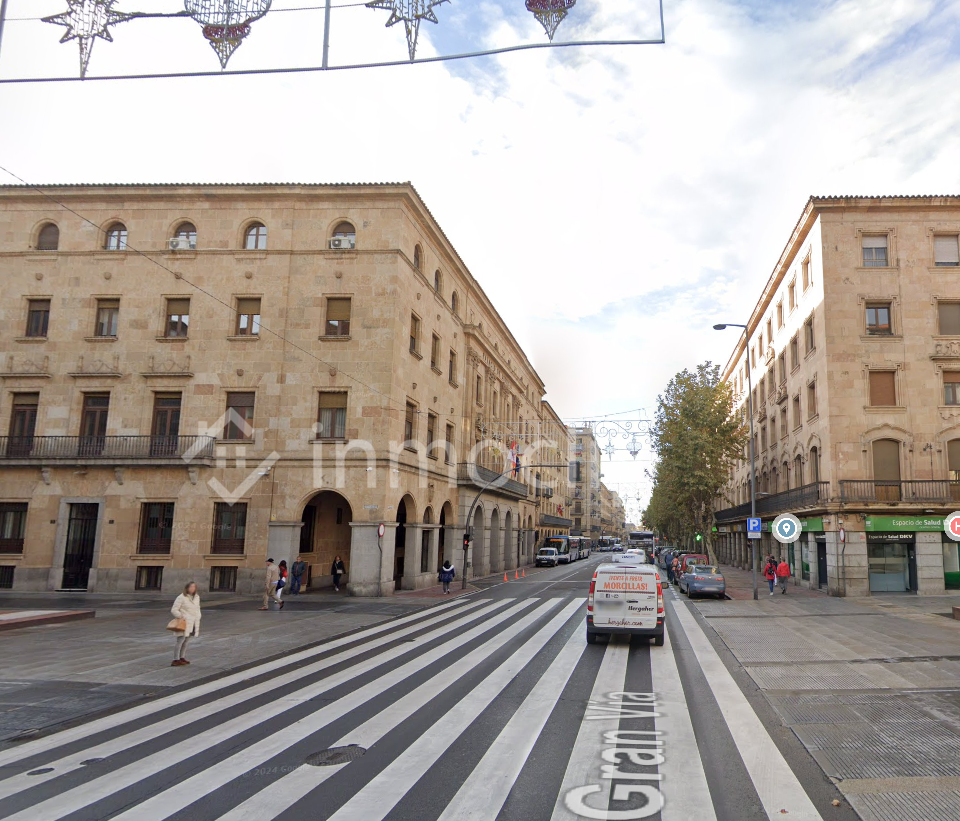 Vista exterior de Pis en venda en Salamanca Capital amb Aire condicionat i Calefacció