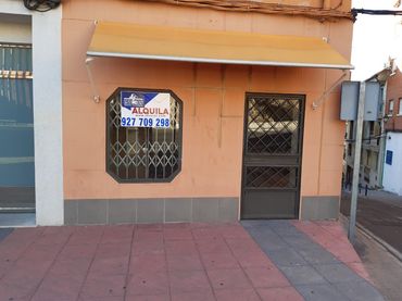 Local comercial en venda a Calle Puerta Coria