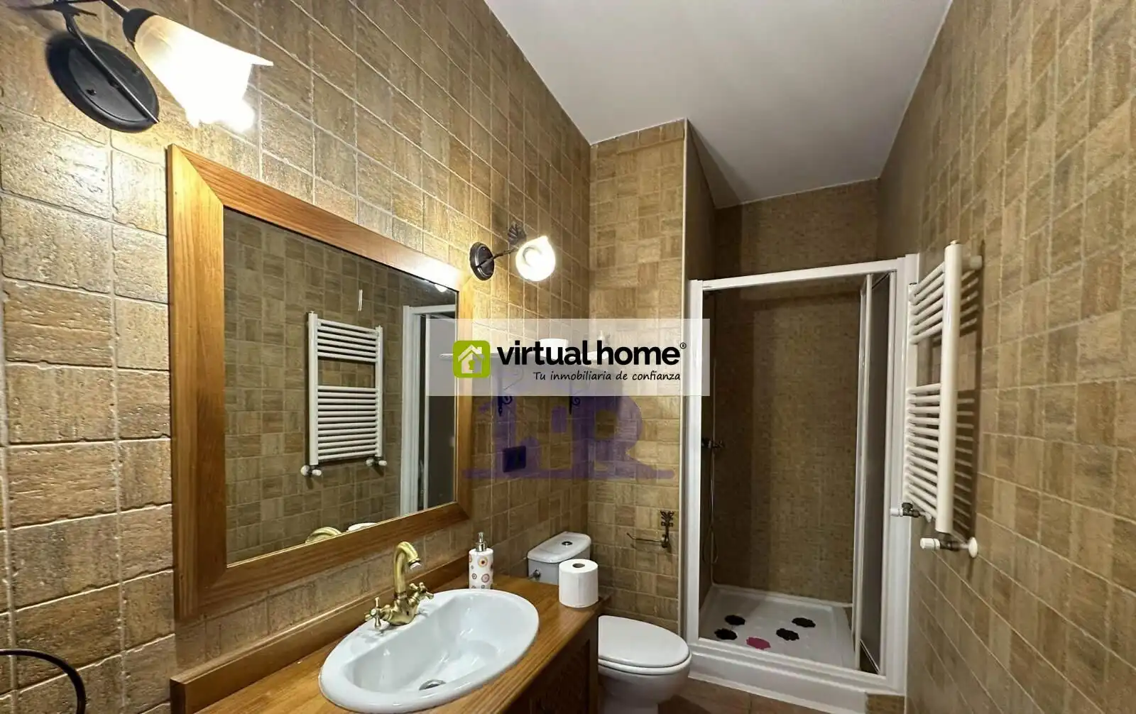 Baño de Casa o chalet en venta en Cuenca con Aire acondicionado
